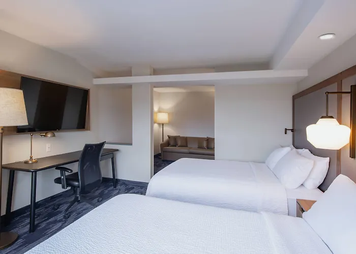 Fairfield Inn & Suites By Marriott Kelowna